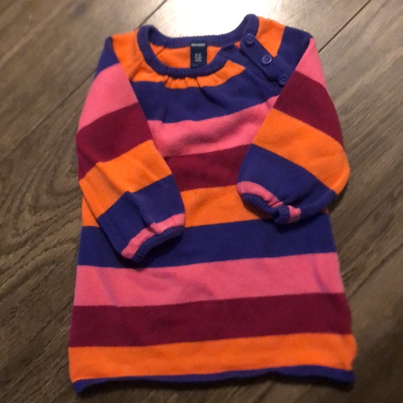 Girls sweater dress size 6-12 months - Picture 3 of 4